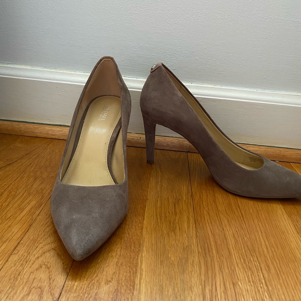 Michael Kors Suede Pumps